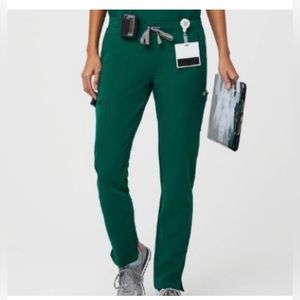 Figs Hunter Green YOLA scrub pants